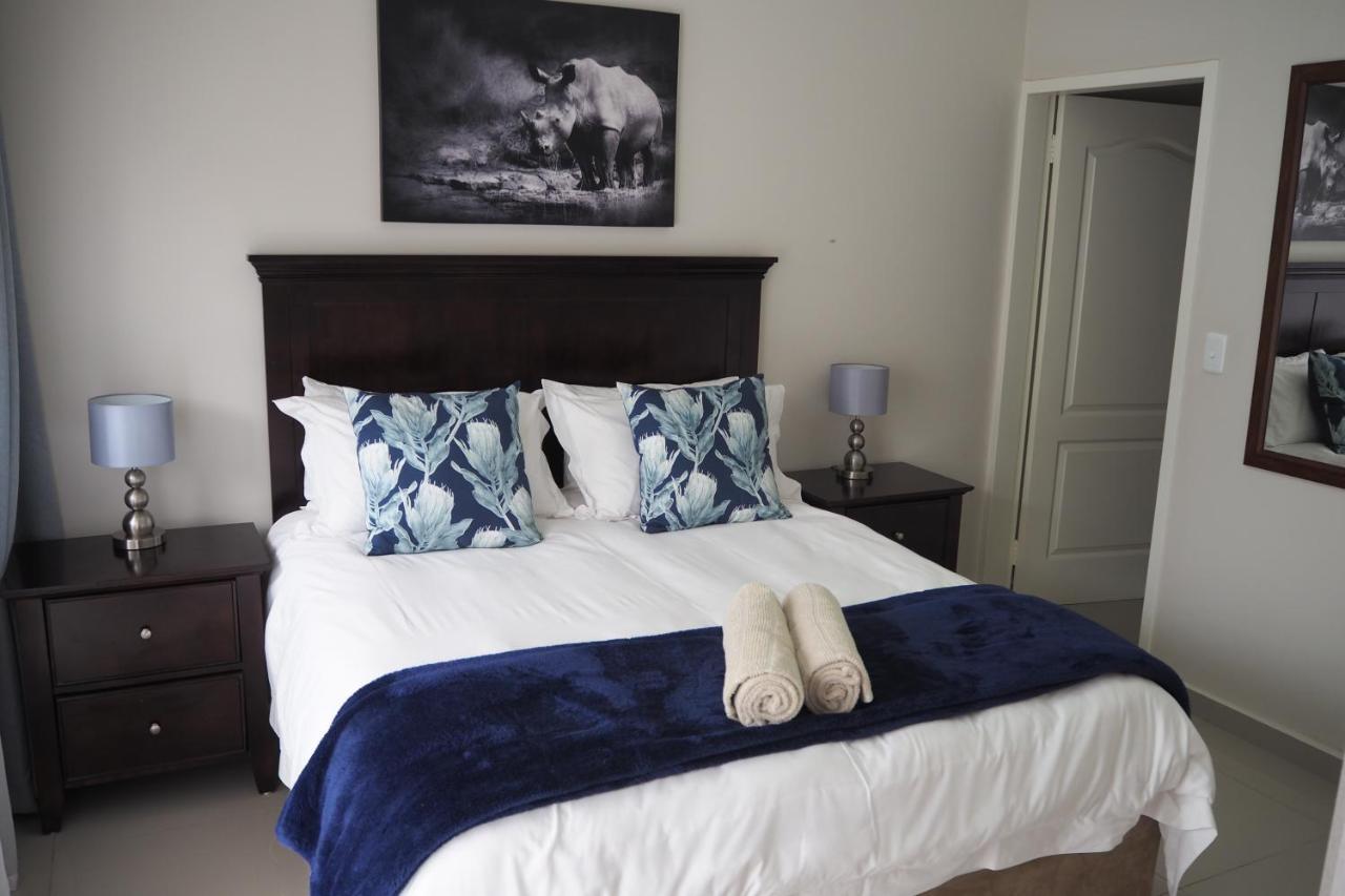 Or Tambo Self Catering Apartments, The Willows Боксбург Экстерьер фото